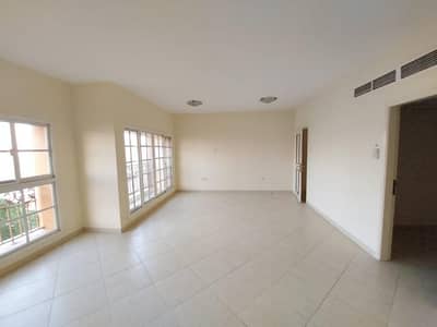 Duplex 3 Bed + wellmaintain +One Month Free Duplex 3 Bed + wellmaintain +One Month Free
