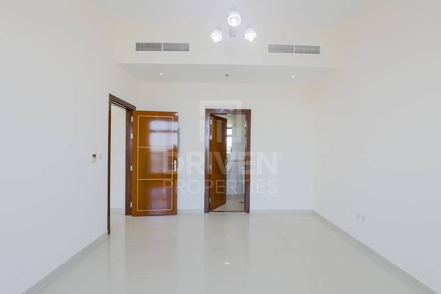 12 Bright 2 Bdr  Apartment | One Month Free