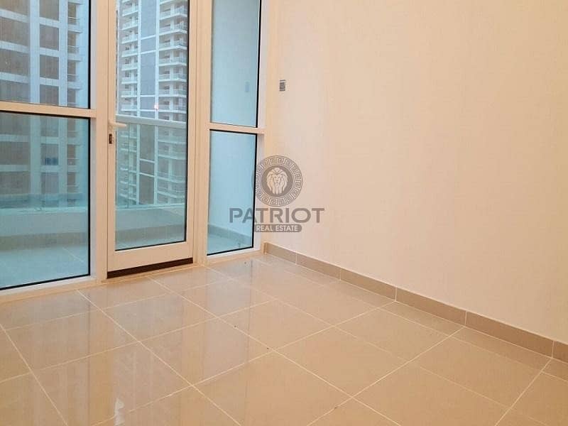 13 Higher Floor / Partial Sea View  / Well Maintain
