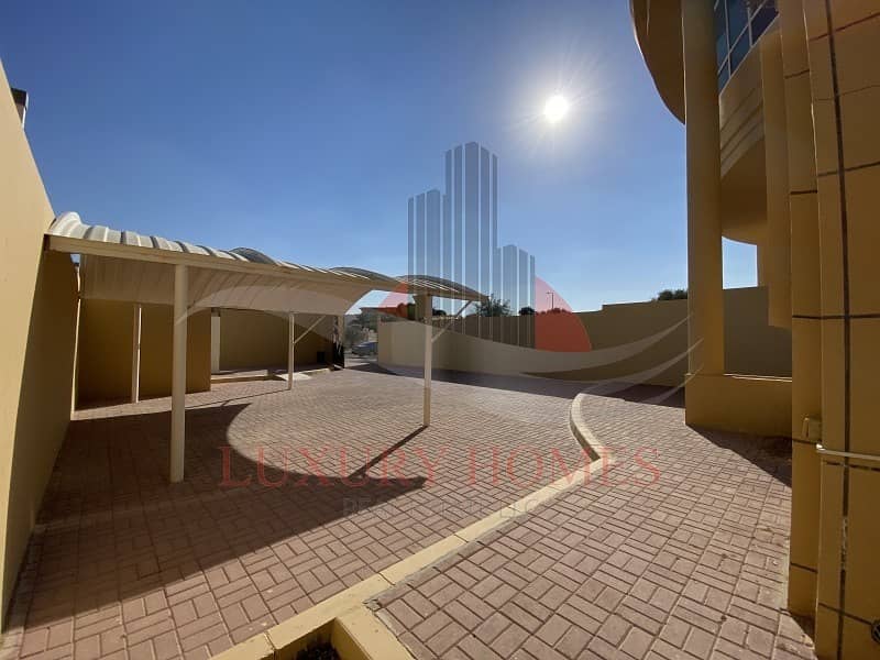 27 Private Entrance Yard Easy Access to Abu Dhabi