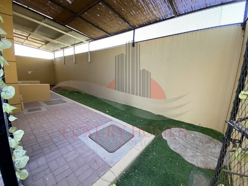 28 Private Entrance Yard Easy Access to Abu Dhabi