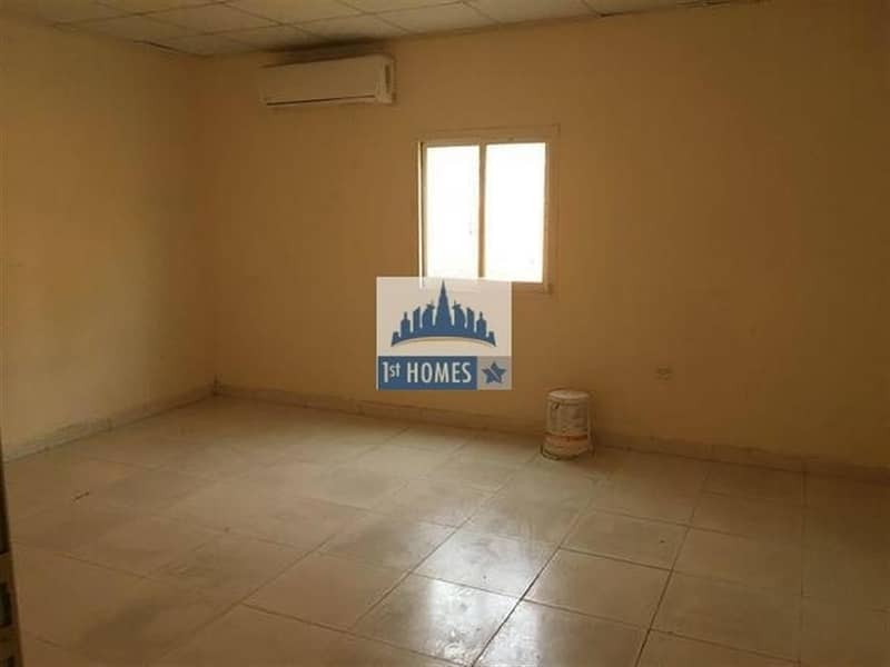 800-/ Aed Per Month I Huge & Bright Room for 6 person