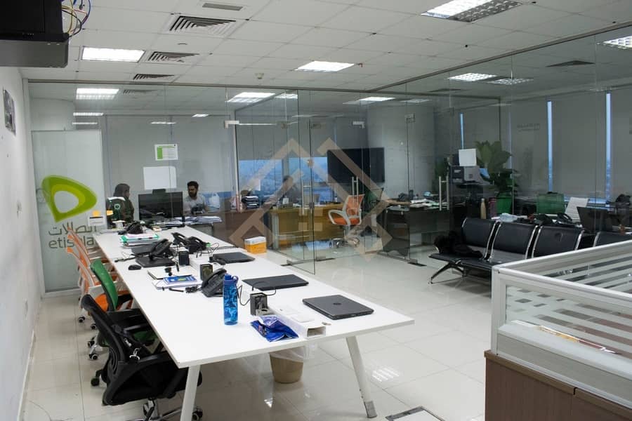 6 Full Furniture Office Available  For Rent