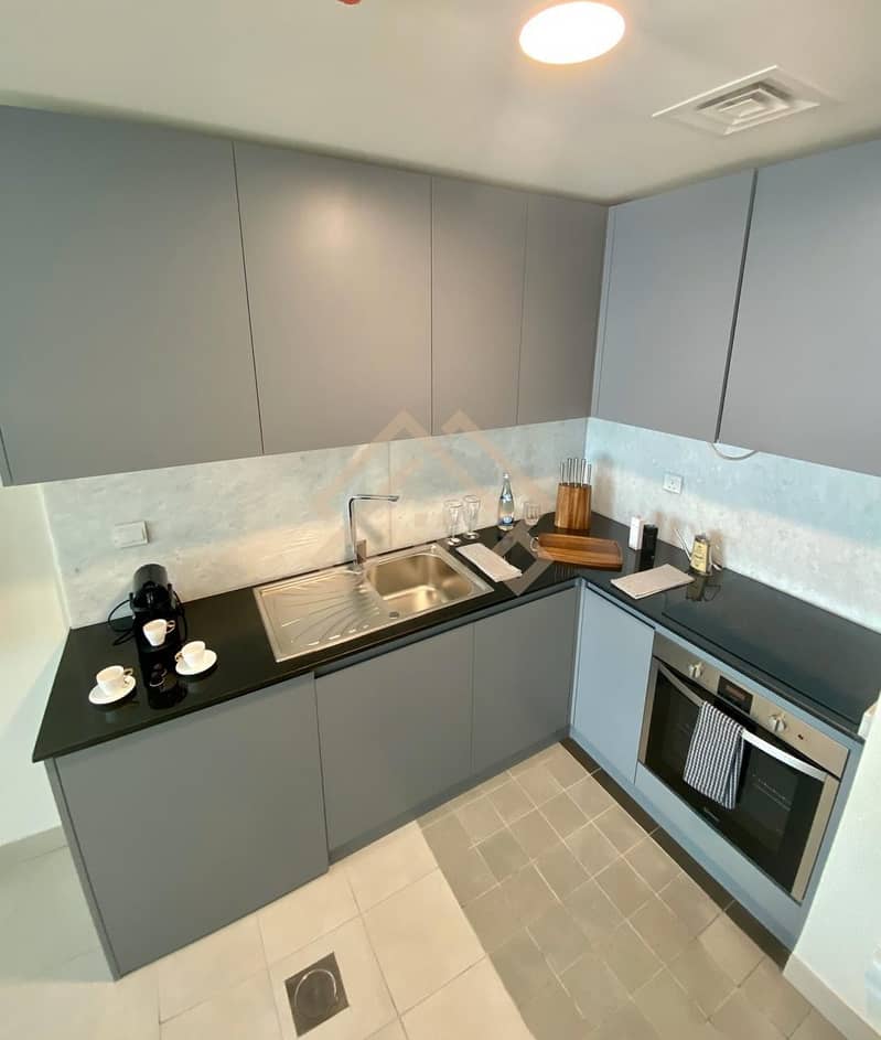6 Luxurious 1 Bed Apt  with Appliances + 5 yr Post Handover.