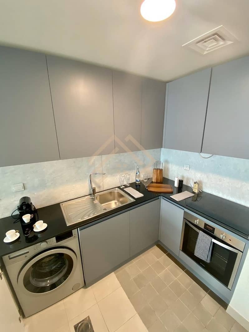 8 Luxurious 1 Bed Apt  with Appliances + 5 yr Post Handover.