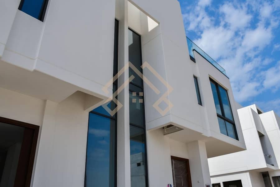 7 Sea view villa With Privet Beach l Easy Instalment l Luxury Community