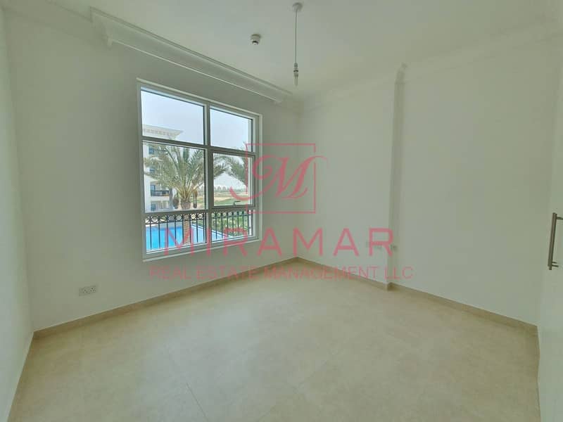 39 HOT GOLF AND SEA VIEW!! 3 BEDROOM+MAID!!!