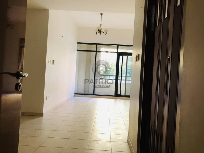 5 Spacious l 3 Bedroom Apartment l Ready to Move in