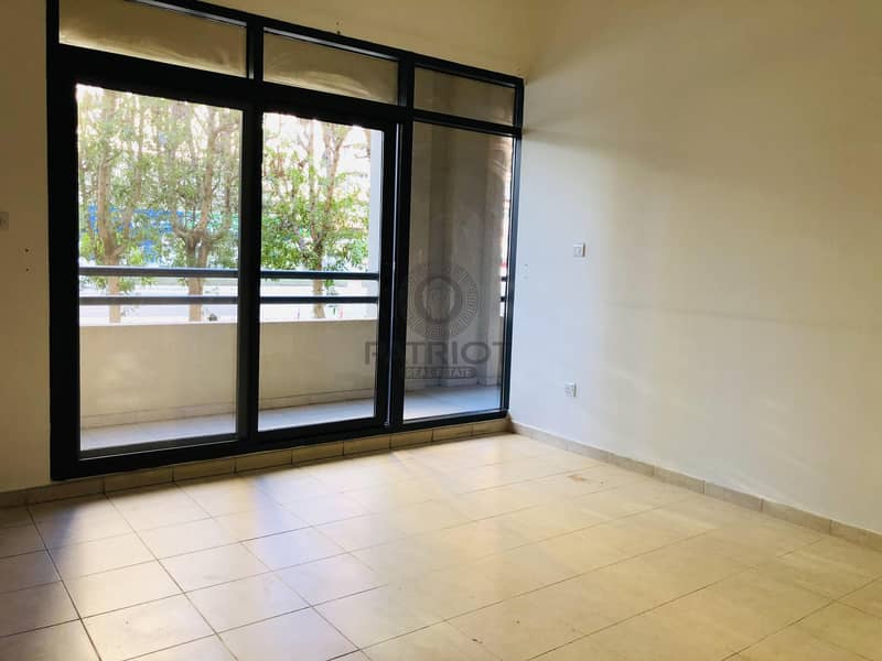 11 Spacious l 3 Bedroom Apartment l Ready to Move in