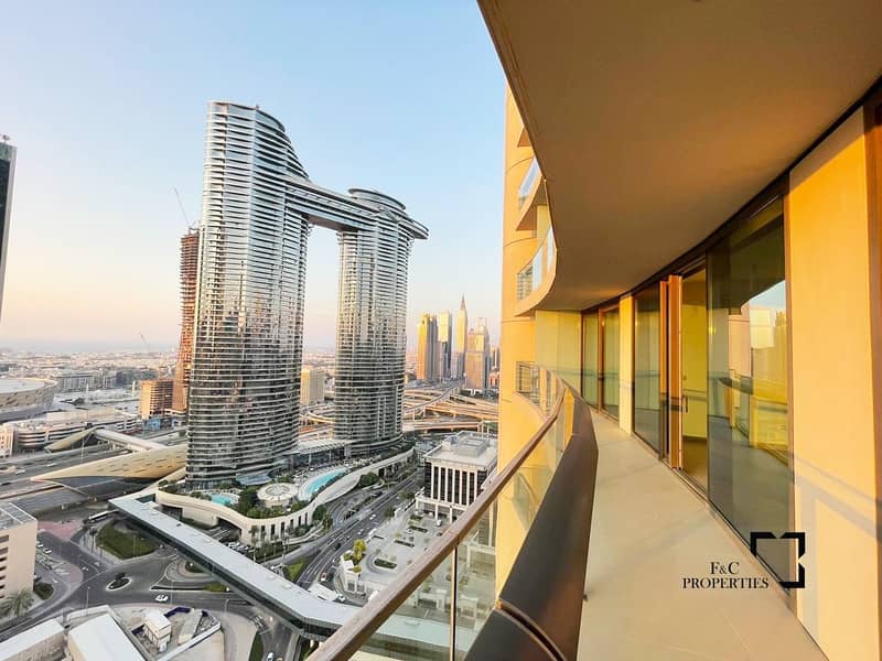 Amazing 2BR | Large Layout | Chiller Free Amazing 2BR | Large Layout | Chiller Free
