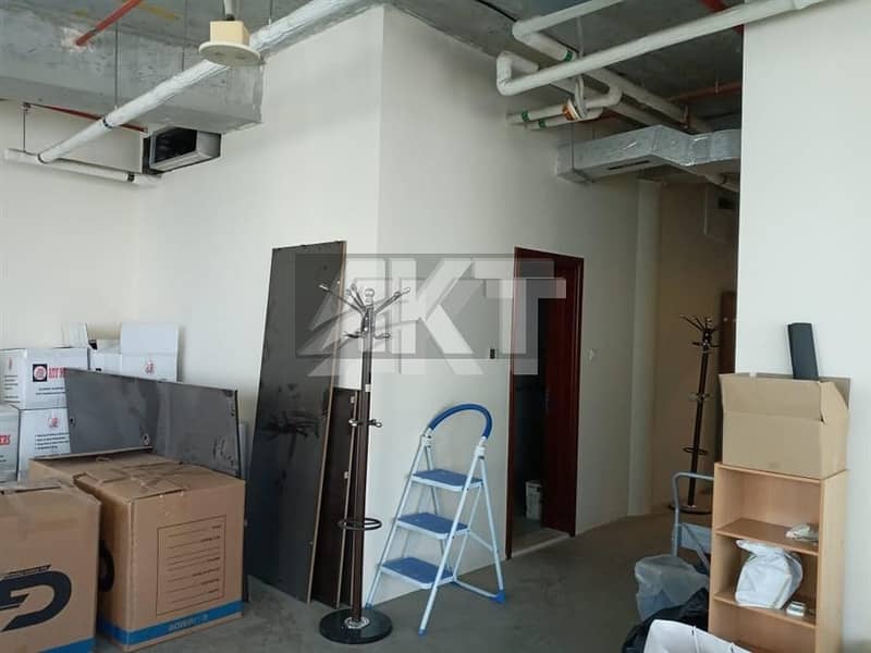 17 45 K / 4 cheques / With Kitchen & Bathroom / Semi Fitted / Al Manara Tower / Business Bay