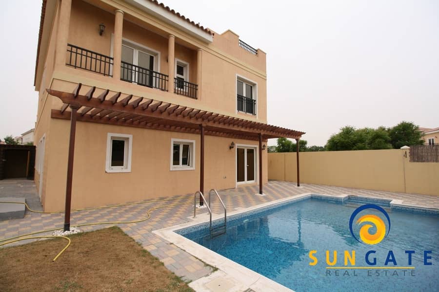 Mazaya A2 with nice garden and pool 5 bedrooms