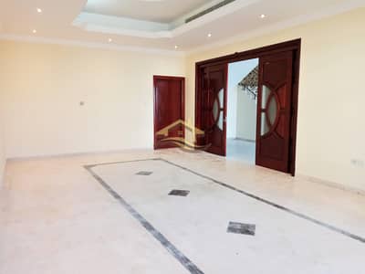 Elegant and Spacious Villa | Great Location | With Roof Space Elegant and Spacious Villa | Great Location | With Roof Space