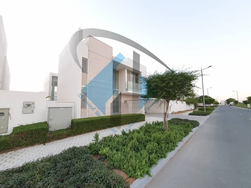 Excellent villa with very good finishing in the best closed compound in ajman.