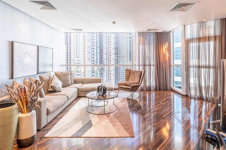 Upgraded Property I Prime Location I Luxury Furniture Upgraded Property I Prime Location I Luxury Furniture