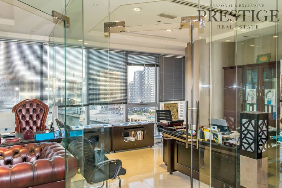24 VIP Ready Office| Full Lake View| Ideal for End-user