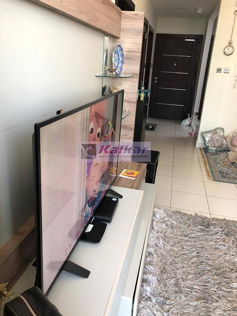 15 Glitz 3 - Dubai Studio City 1 B/R for  rent  with community view - AED.  40 K