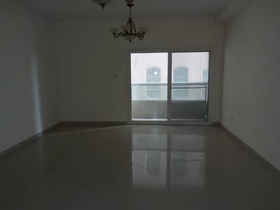 40 days free Spacious 2BHK Maidroom Gym,Pool with Parking 40 days free Spacious 2BHK Maidroom Gym,Pool with Parking