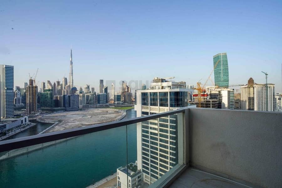 Magnificent Burj and Canal view || 3BR + Maid