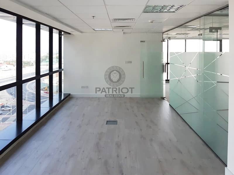 8 Vacant  Office For Rent In JBC 4