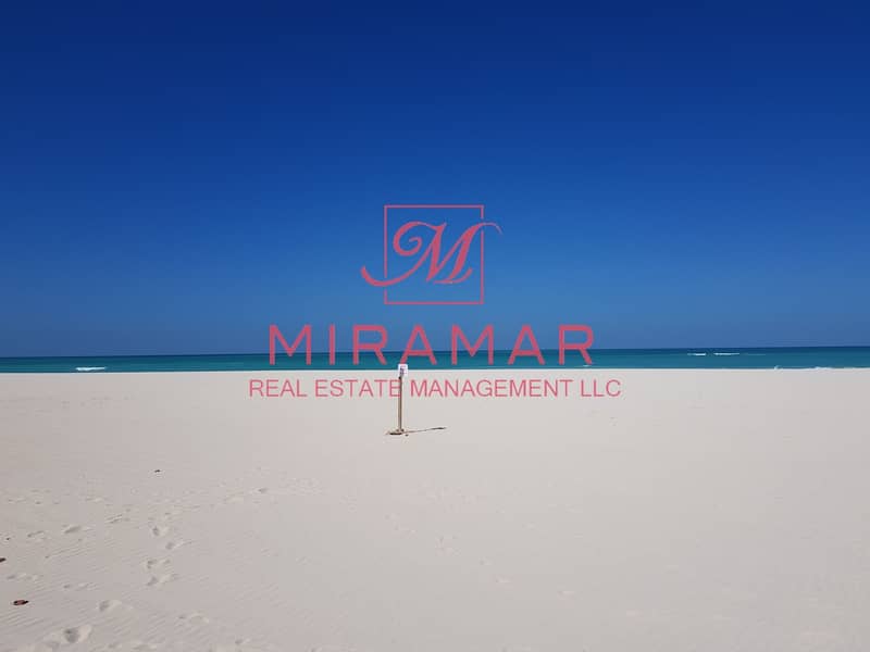 FULL SEA VIEW!!! LUXURY 3B+MAIDS TOWNHOUSE!!