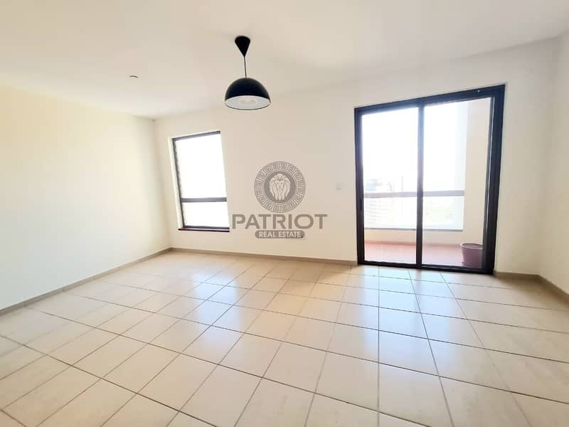 4 Spacious Sea View Big Studio For Rent In JBR