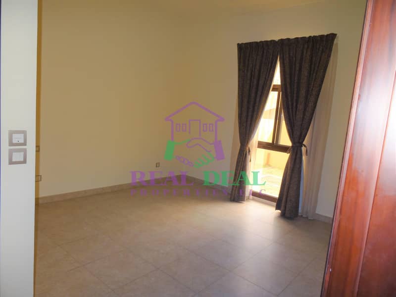 5 155k villa for rent white goods are included and the curtains are fitted