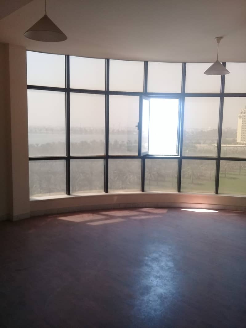 SUNLIGHT SEA VIEW AC FREE COMMERCIAL OFFICE