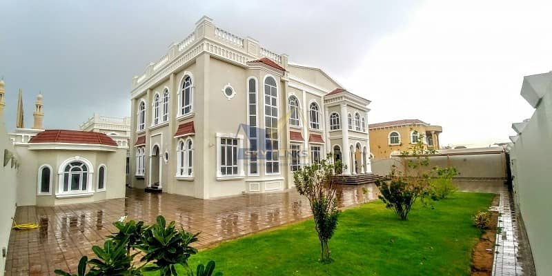Beautiful and Classy 7 Bedroom Villa for Rent.