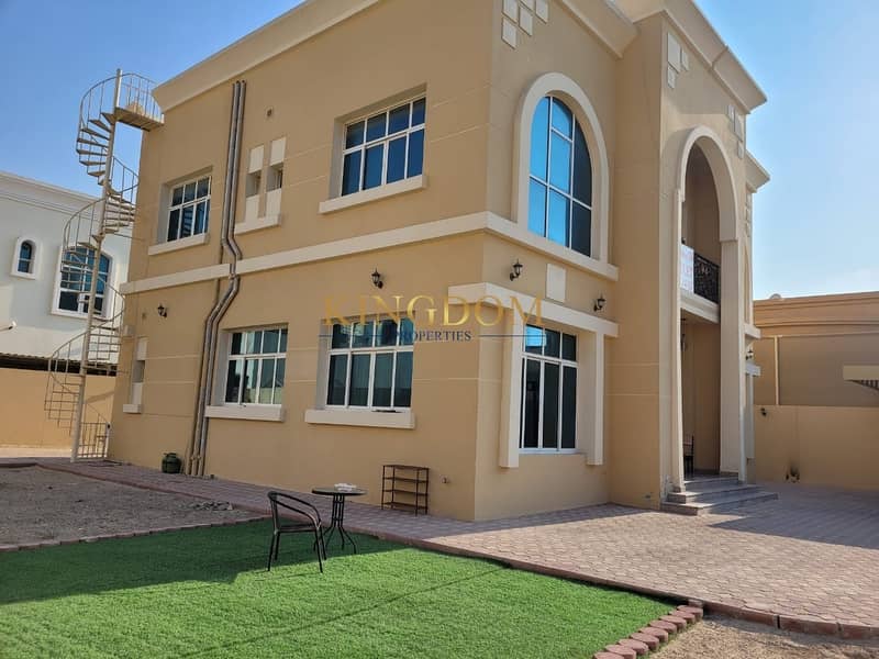 5BR villa for rent | Big Garden | Barsha South Villa