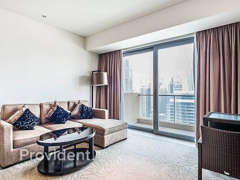 6 Luxurious unit | Stunning view | Bills included