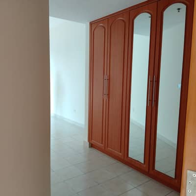 Full Marina View 3 Bedroom+Maid in Damac Waves Full Marina View 3 Bedroom+Maid in Damac Waves