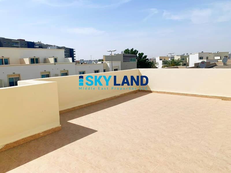 HOT PRICE ! 5Beds+M with Private Swimming Pool - Close to Parks HOT PRICE ! 5Beds+M with Private Swimming Pool - Close to Parks
