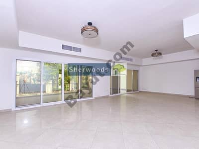 Hot Deal! - Walk to School and the Pool - Vacant ! Hot Deal! - Walk to School and the Pool - Vacant !