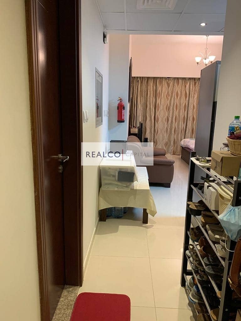 | SPECIOUS HUGE STUDIO | GOLF COURSE VIEW | | | SPECIOUS HUGE STUDIO | GOLF COURSE VIEW | |