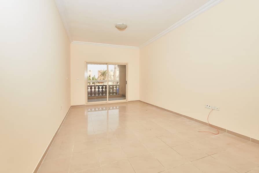 Marina Apartments - Spacious Living - Well Maintained