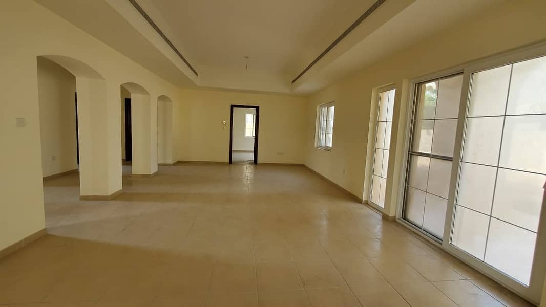3 Vacant 3Bed Plus Maid's | Great Location | Near to Beach